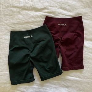 aurola scrunch biker shorts set (dark cherry and ponderosa green) size xs
